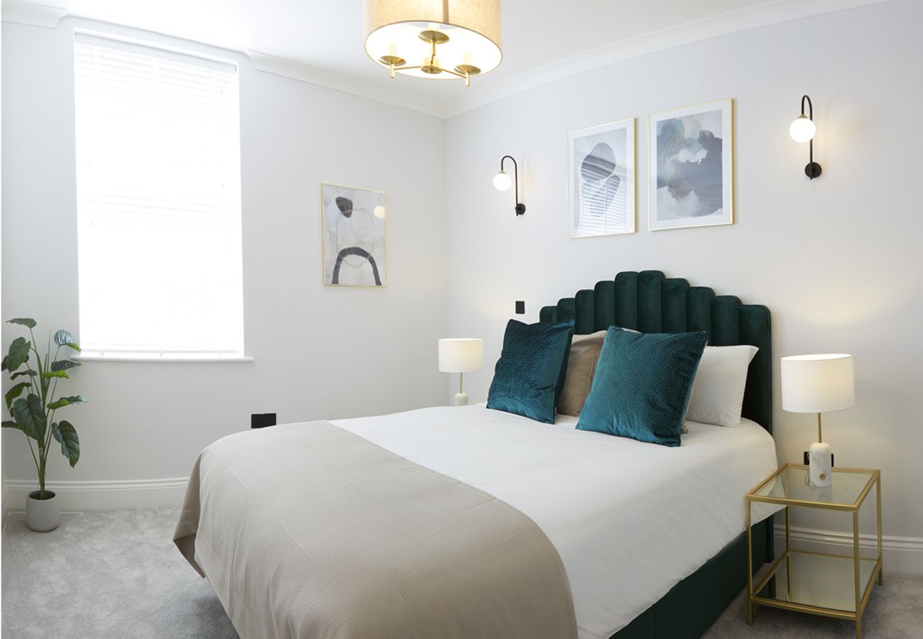 Apartment in Scarborough - The Salisbury Luxury Classic 1 Bedroom Apartment