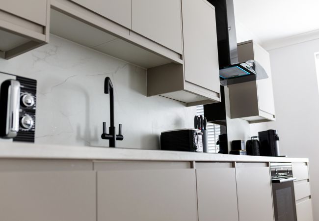 Apartment in Scarborough - The Salisbury  Deluxe 2 Bedroom Apartment with late check out & early check in Apartment in Scarborough - The Salisbury  Deluxe 2 Bedroom Apartment with late check out & early check in