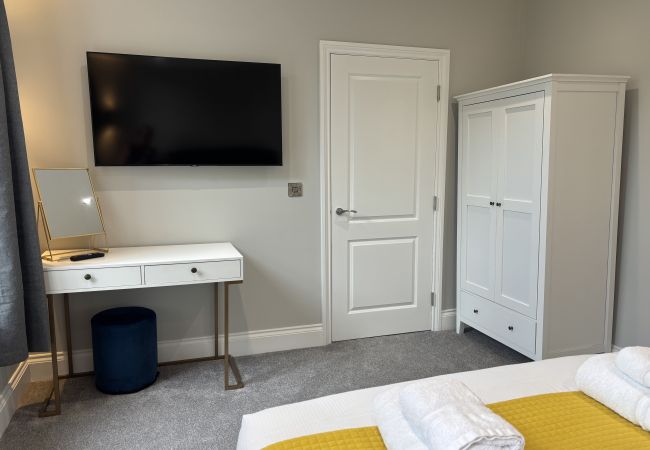 Apartment in Scarborough - The Westborough Luxury Classic 2 Bedroom Apartment  Apartment in Scarborough - The Westborough Luxury Classic 2 Bedroom Apartment