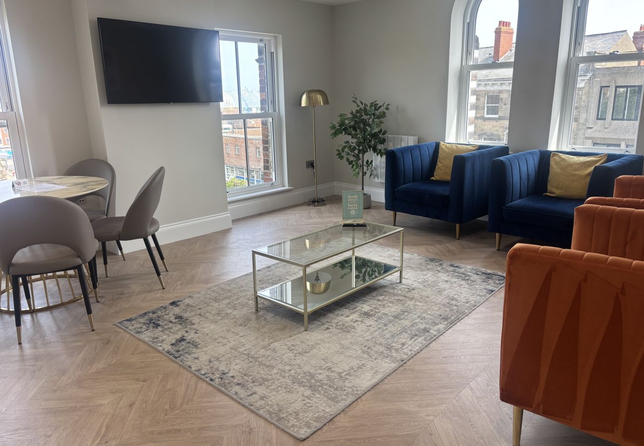 Apartment in Scarborough - The Westborough Luxury Classic 2 Bedroom Apartment 