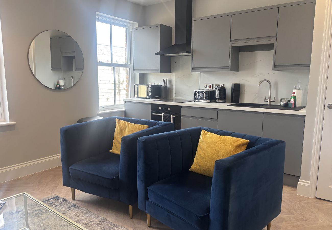 Apartment in Scarborough - The Albemarle Luxury Classic 1 bedroom apartments