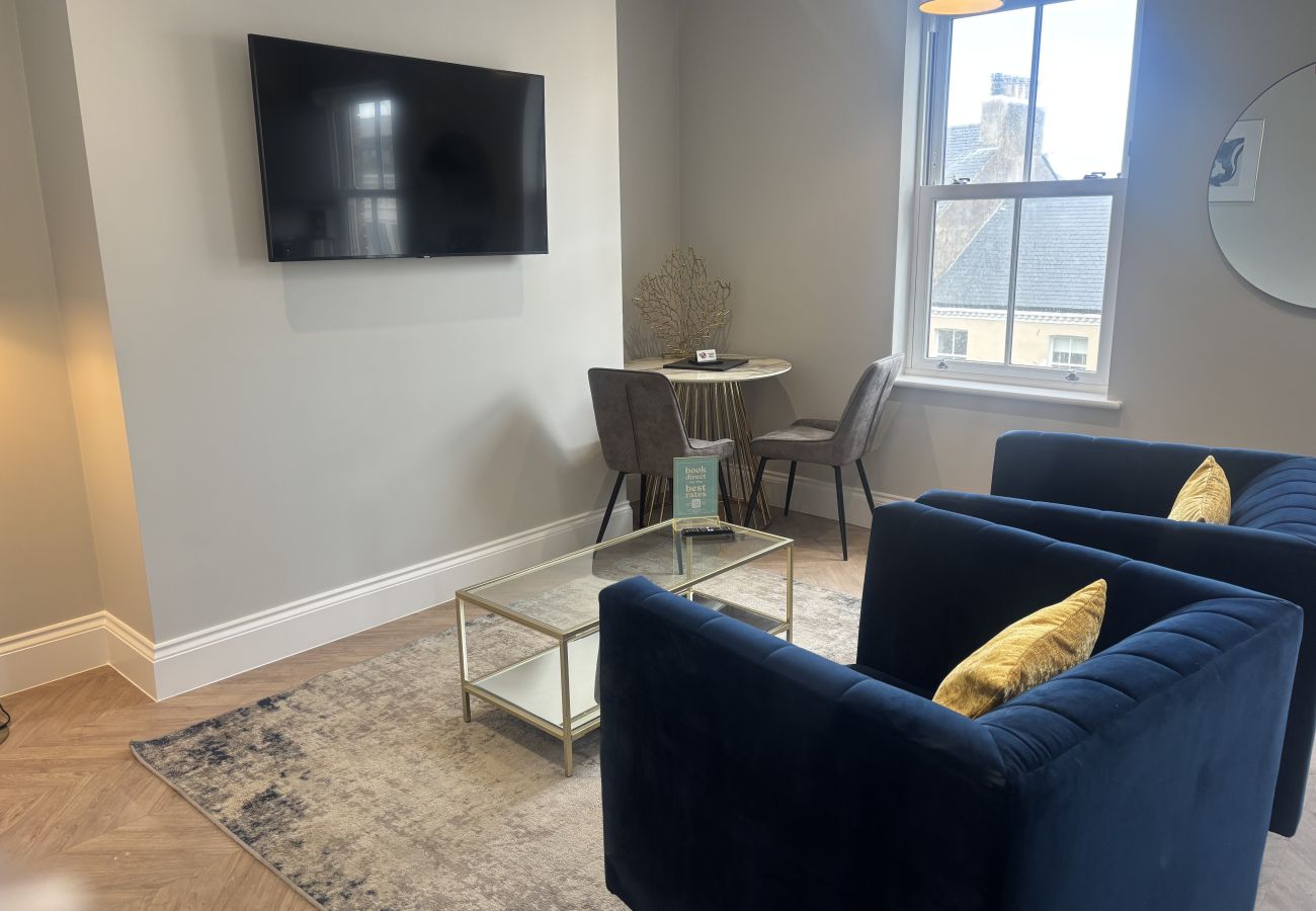 Apartment in Scarborough - The Albemarle Luxury Classic 1 bedroom apartments