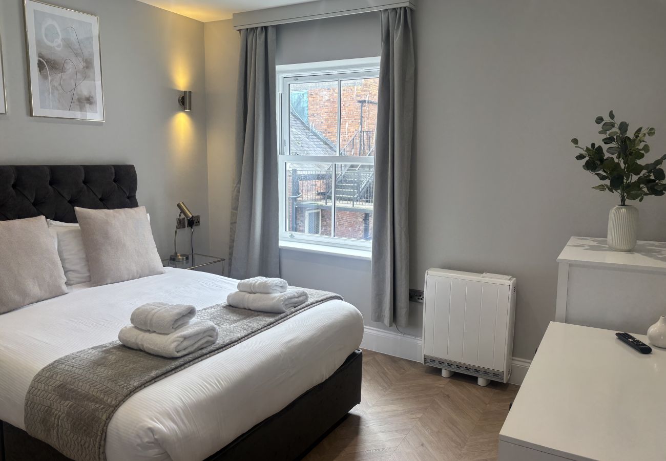 Apartment in Scarborough - The Albemarle Luxury Classic 1 bedroom apartments