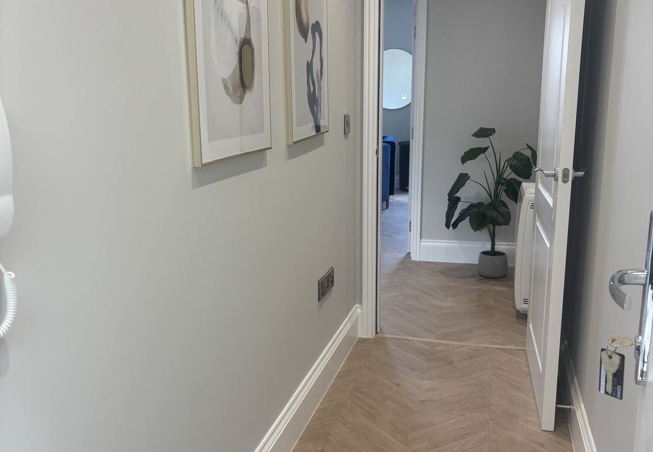 Apartment in Scarborough - The Albemarle Luxury Classic 1 bedroom apartments